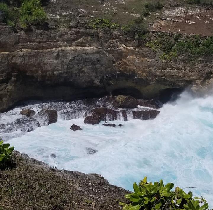 Smoke Beach Pasih Andus Beach Nusa Penida Ok Neverneverland In Bali