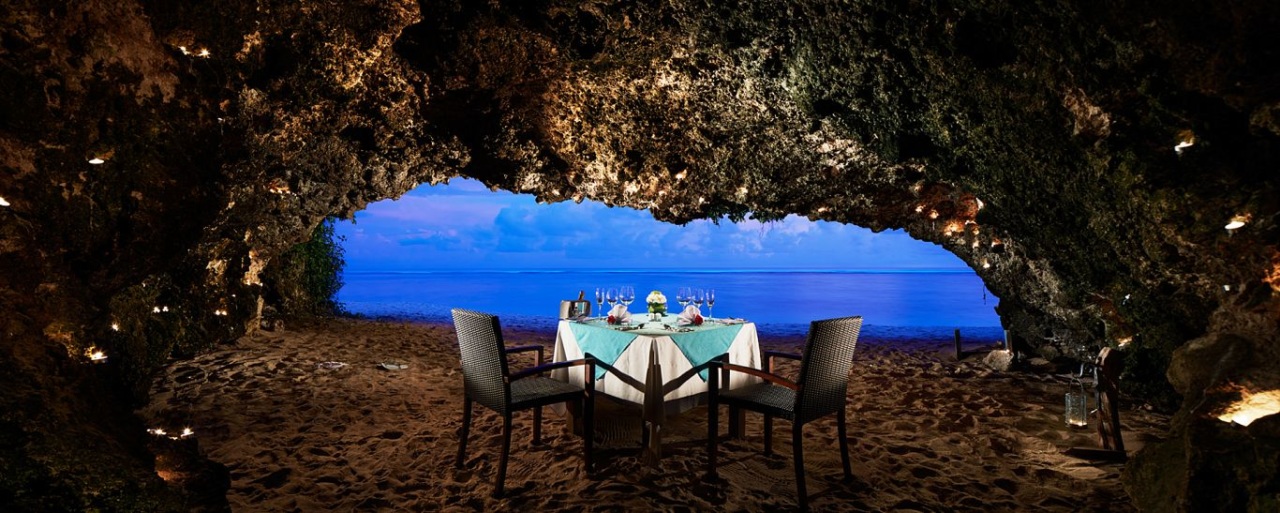 dining-beach-cave-1280x513.jpg