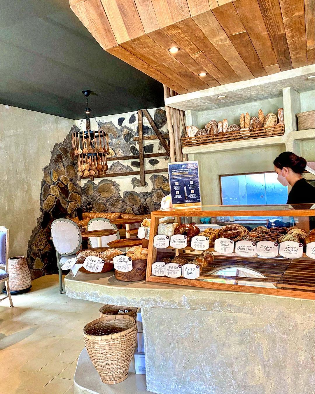 Bread Basket Bali Sanur/Canggu 07002000 & Uluwatu/Kerobokan 0700